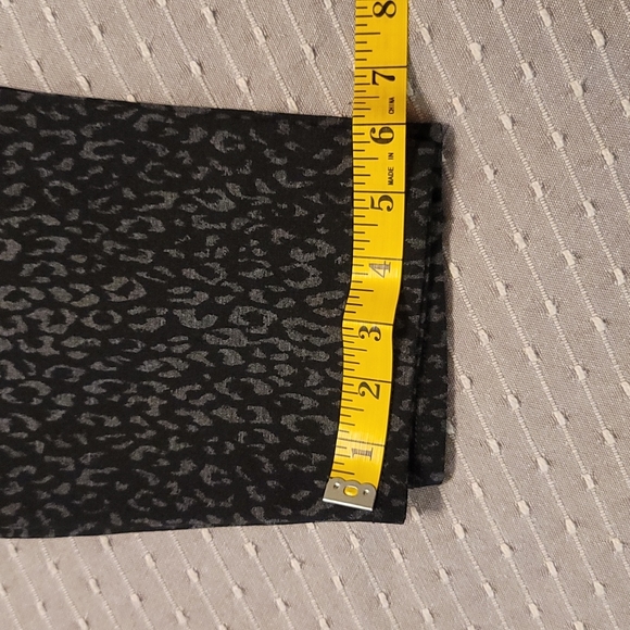 Leopard Print Skinnies - Picture 5 of 9